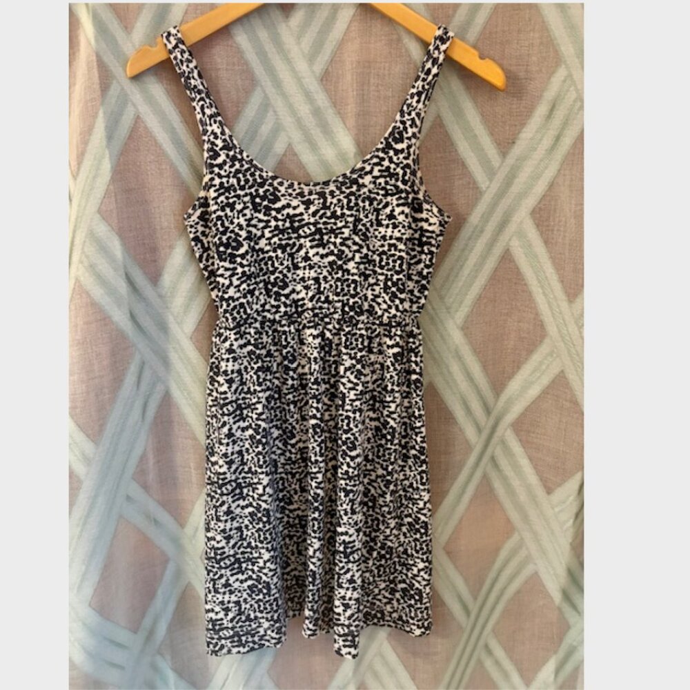 Stretchy Blue and White Spotted H&M Dress
